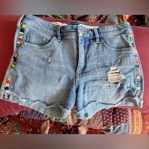 ANTHROPOLOGIE Pilcro and the Letterpress embroidered, distressed denim shorts